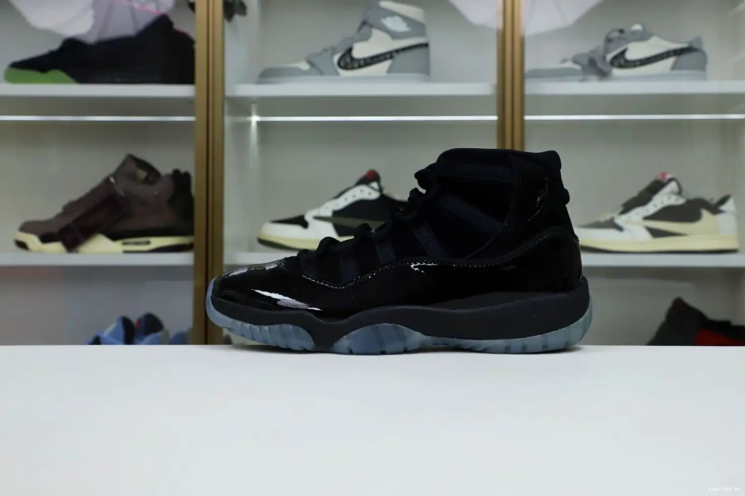 'CAP GOWN' AND RETRO JORDAN 11 AIR Kimikick 0707
